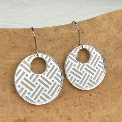 Geometric Round Earrings – Lightweight Silver Mirrored Dangles
